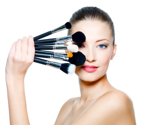 ফর্সা ত্বকের জন্য মেক-আপ টিপস